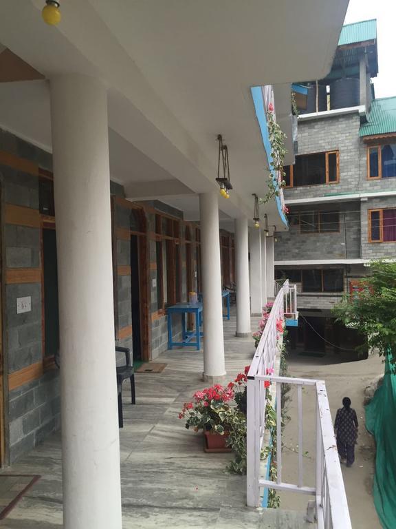 Om-Shanti Villa Manali (Himachal Pradesh) Exterior photo